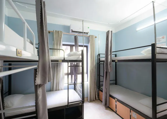 Hotel Fancy Backpackers