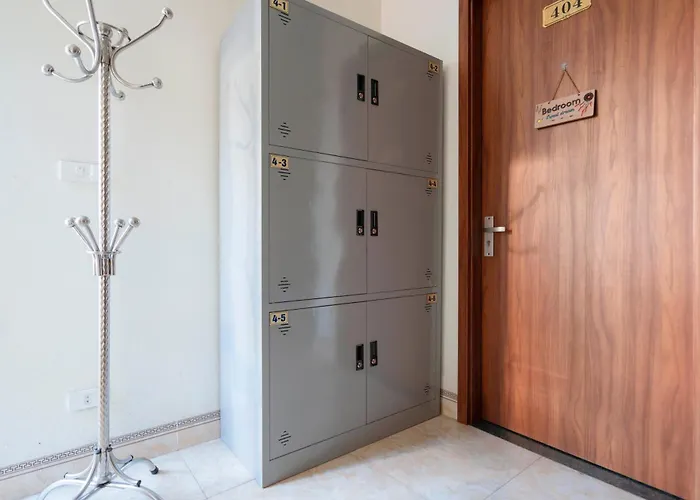 Fancy Backpackers Hotel Hạ Long