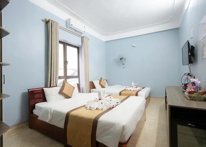Hotel Fancy Backpackers Hạ Long