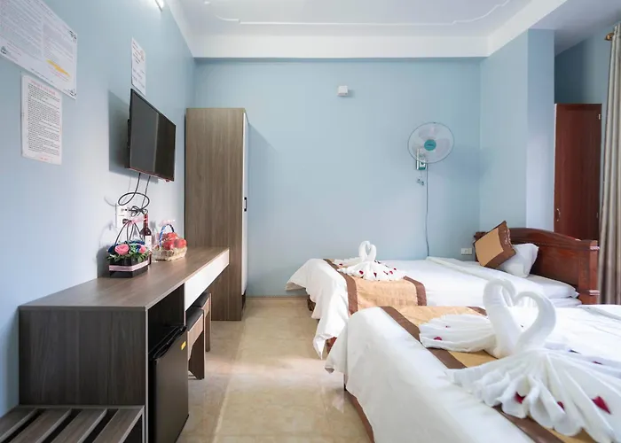 Fancy Backpackers Hotel 2*