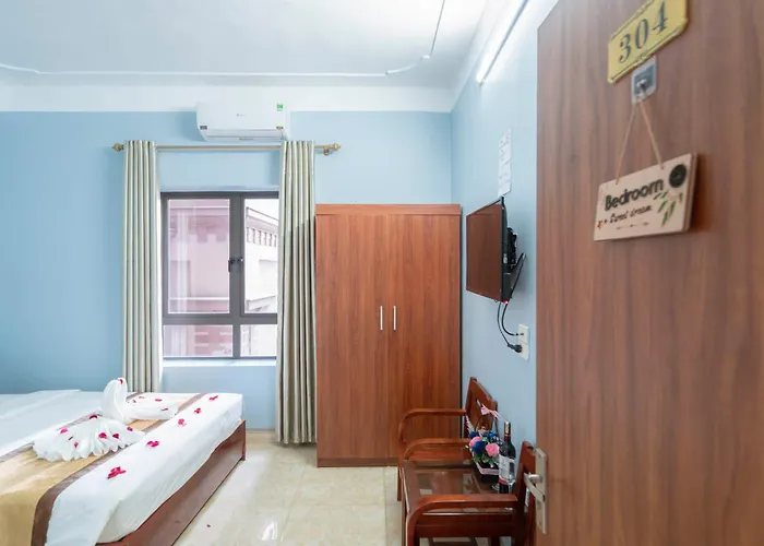 Hotel Fancy Backpackers Hạ Long